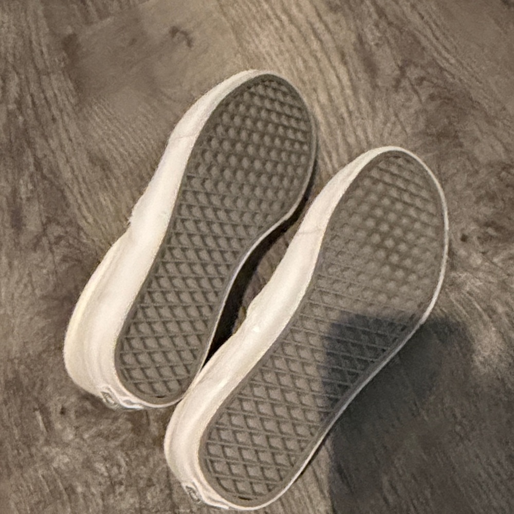 Vans White Slip-On Shoes (barely to never used) - Picture 6 of 6